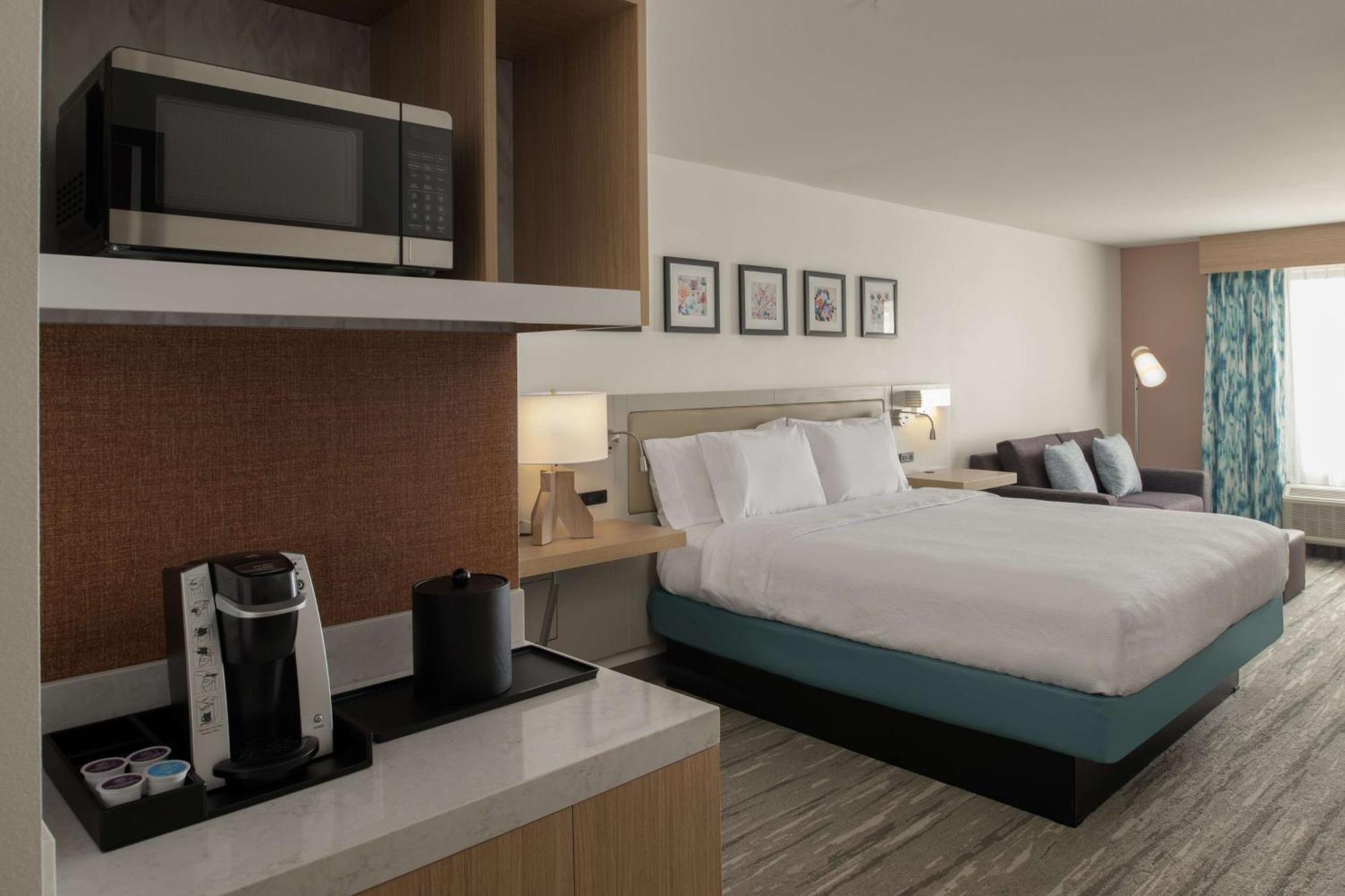 Hilton Garden Inn Tacoma Downtown Exterior photo