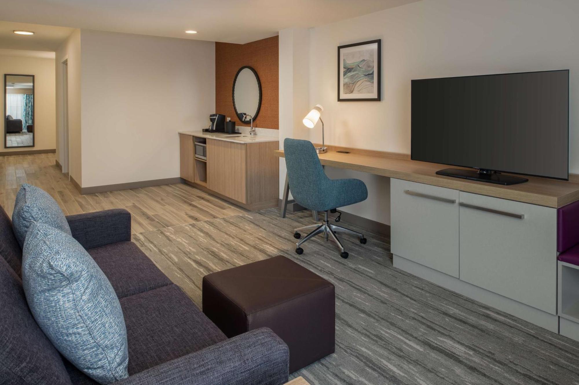 Hilton Garden Inn Tacoma Downtown Exterior photo