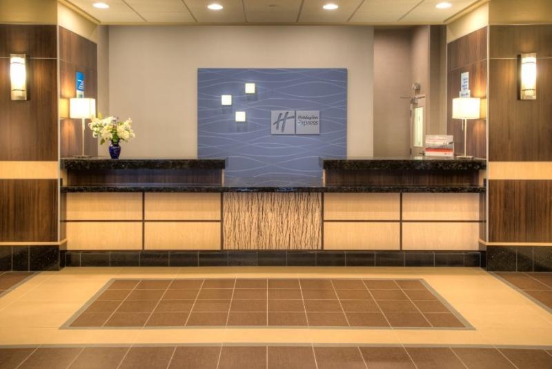 Hilton Garden Inn Tacoma Downtown Exterior photo