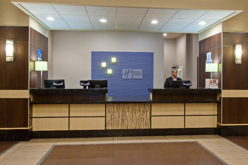 Hilton Garden Inn Tacoma Downtown Exterior photo